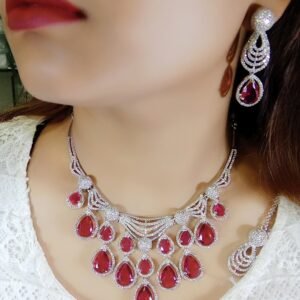 Necklace with arring and Maangtika